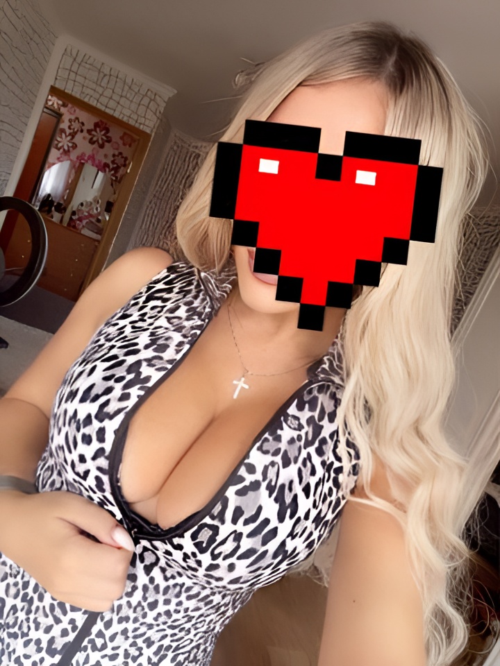 Лина привлекательная девушка из Читы цена от 5000 руб