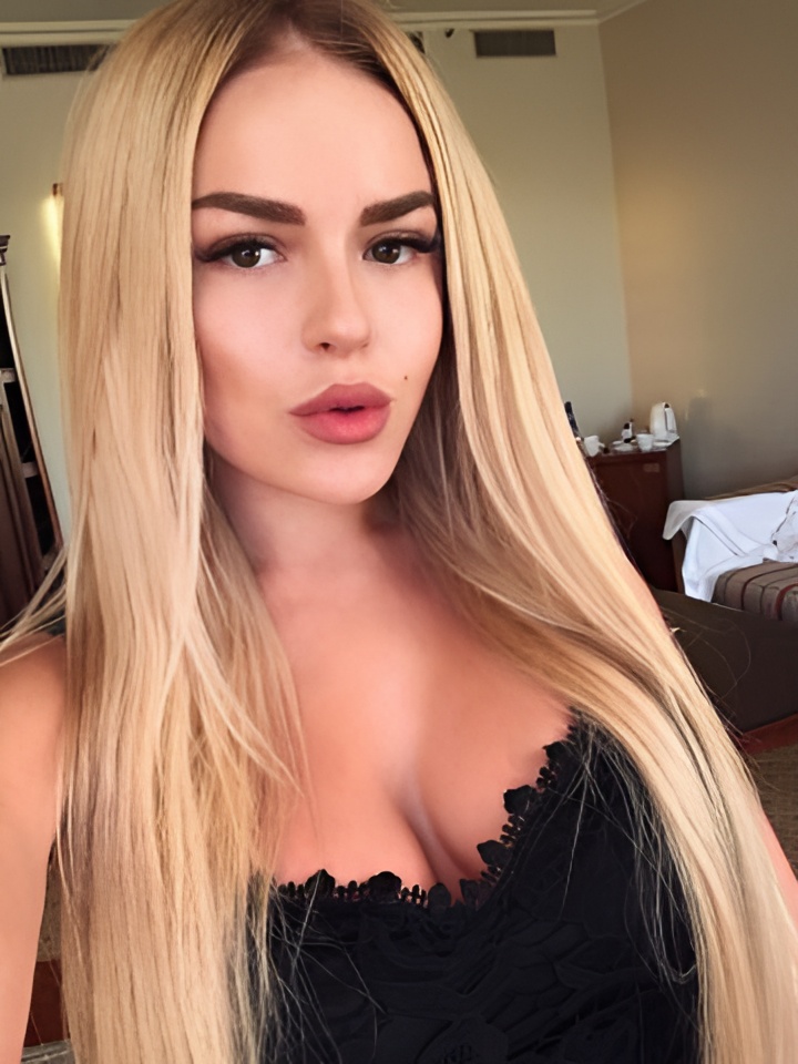 Светлана привлекальеная девушка из Читы цена от 5000 руб