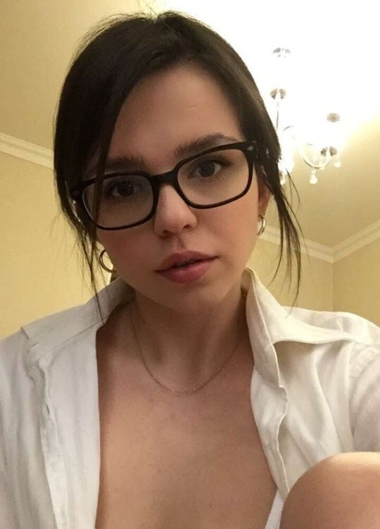 Олеся привлекальеная девушка из Читы цена от 3000 руб