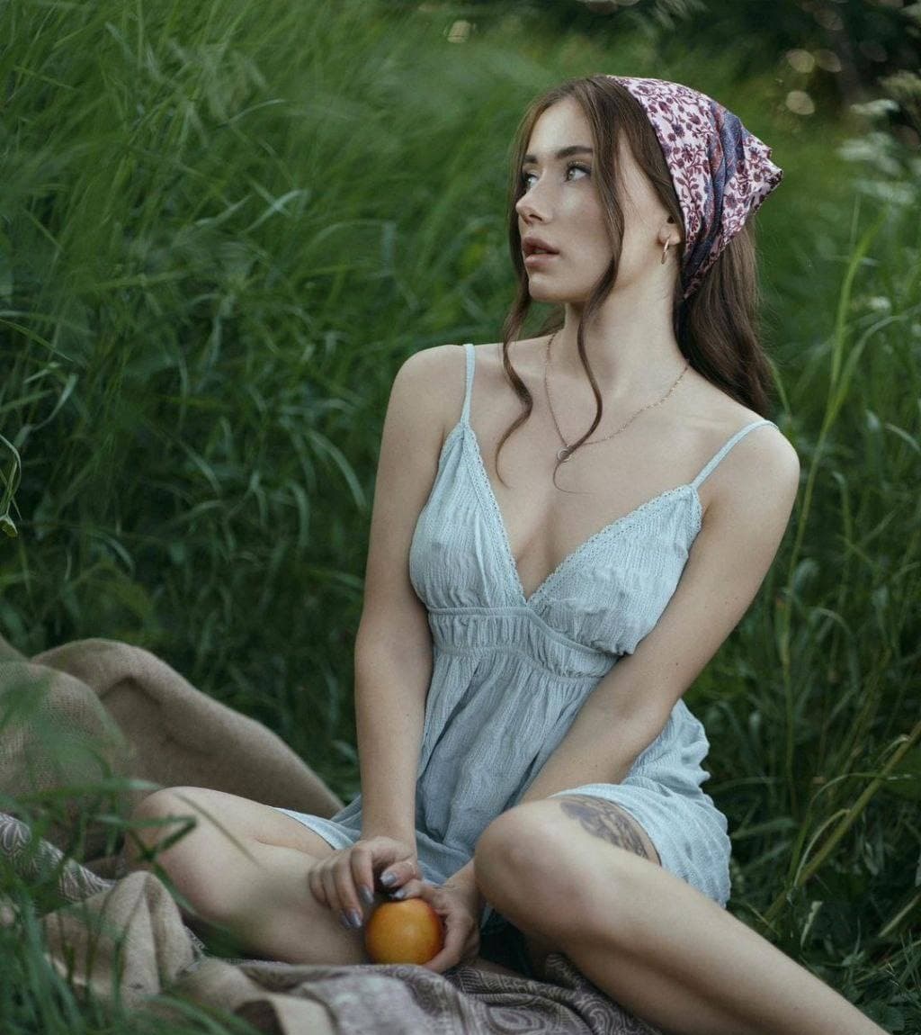 Ланочка привлекальеная девушка из Читы цена от 3000 руб