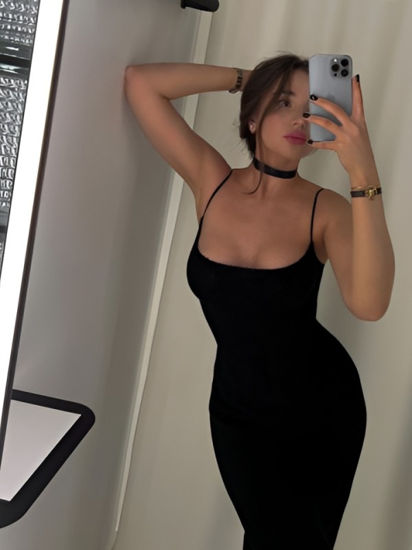 Оксана привлекательная девушка из Читы цена от 2000 руб