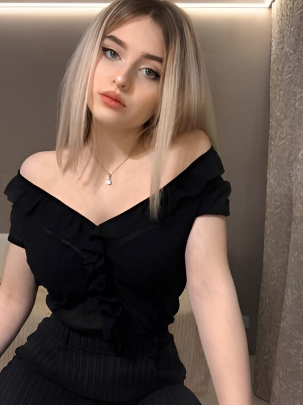 Владислава привлекательная девушка из Читы цена от 10000 руб