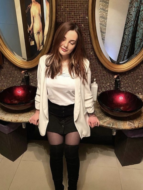 🎥 Лиза привлекательная девушка из Читы цена от 3500 руб