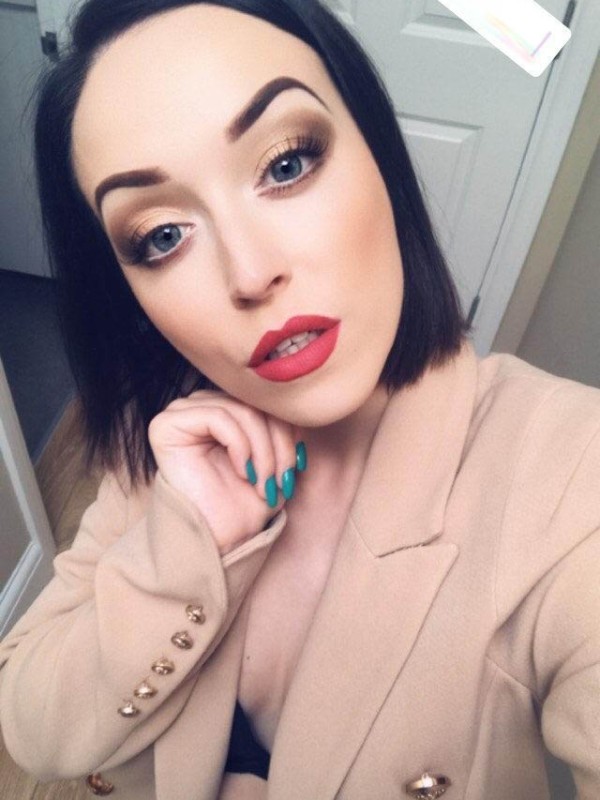 Рита привлекательная девушка из Читы цена от 3500 руб