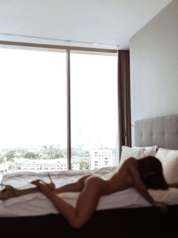 Юлечка привлекательная девушка из Читы цена от 5000 руб